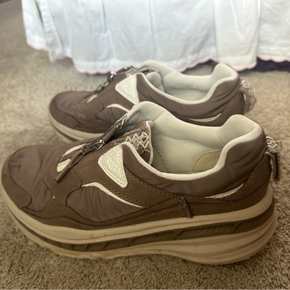 UGG CA805 Zip Sneaker Brown/Cream Women’s Size 9